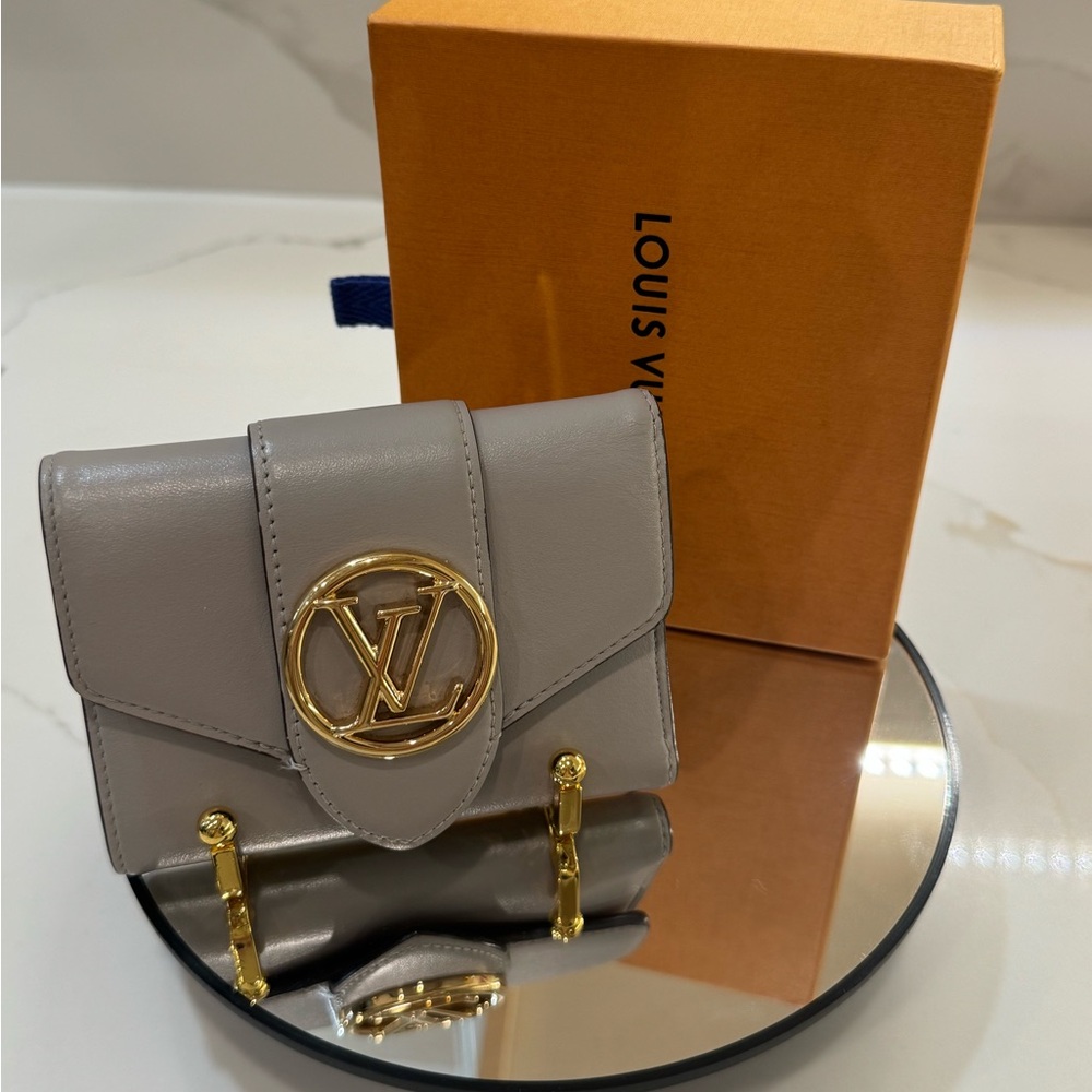 Auth. Louis Vuitton Pont Neuf Trifold Wallet